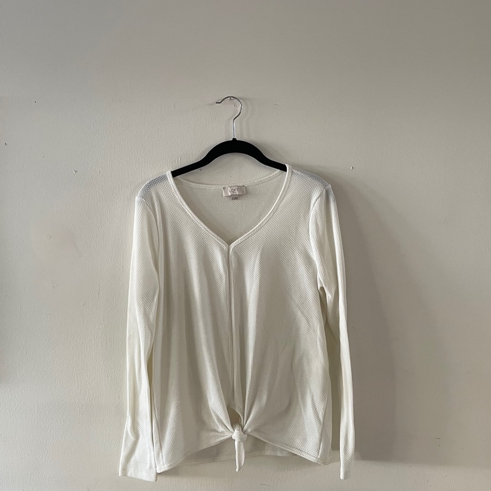 Loft white knit long sleeve size M